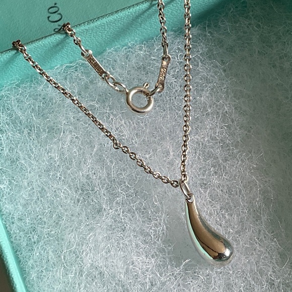 Tiffany teardrop Elsa Pretti necklace - Picture 2 of 6
